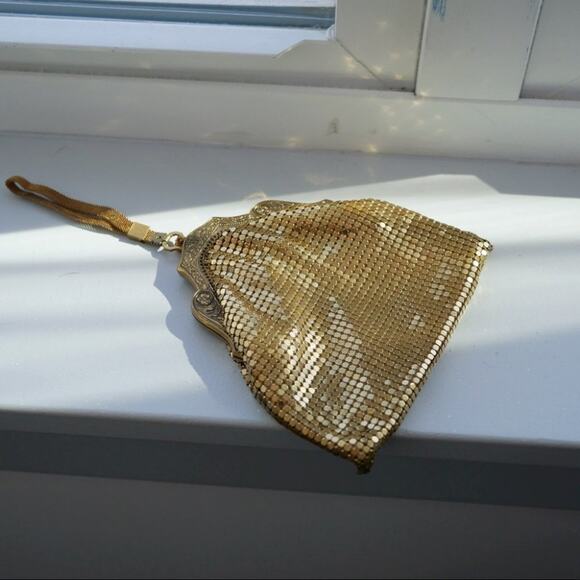 Whiting & Davis Gold Mesh Bag Antique 1950s Evening Bag Clutch Mini-Bag Petite - Picture 13 of 15